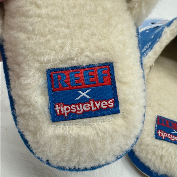 Reef x Tipsy Elves Slippers Wm Large EU 38/39 Blue Nude Naked Skating Santa Snow - Picture 7 of 9
